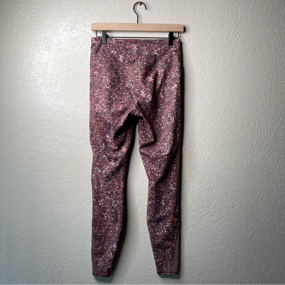 Athleta Rainier Printed Mesh Tight Leggings Size Speckled Spotted Pattern - Picture 10 of 16